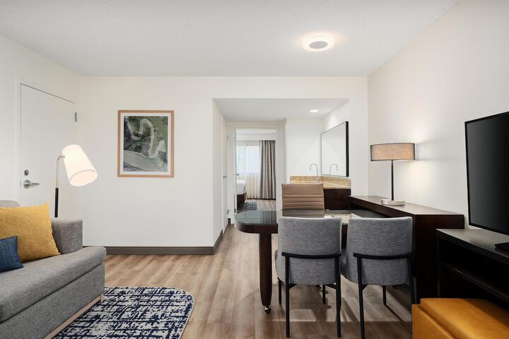 Room 45 of 107