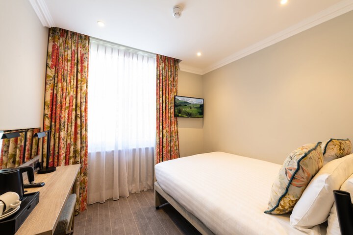 Room 19 of 55