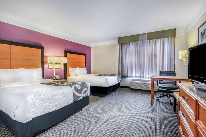 Room 7 of 30