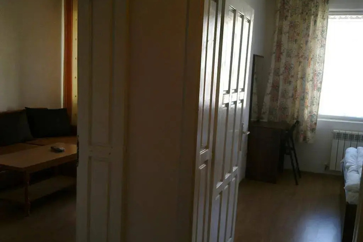 Room 4 of 14
