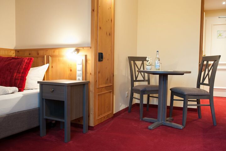 Room 13 of 49