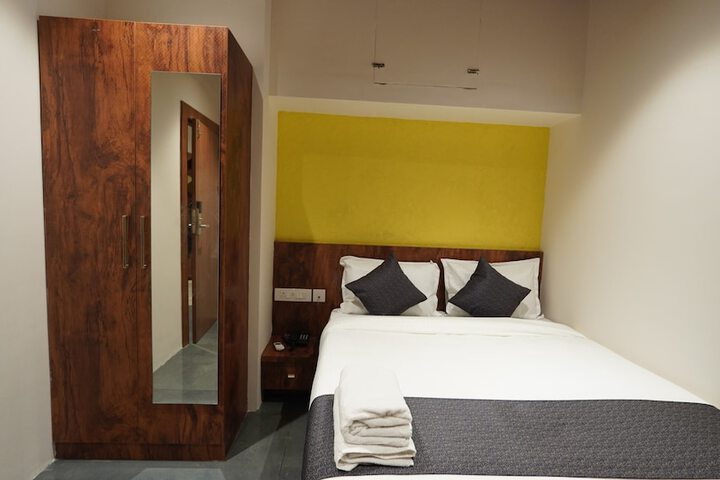 Room 22 of 63