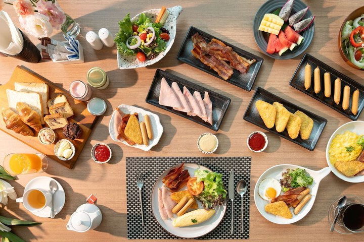 Dining 50 of 80