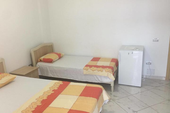 Room 20 of 20