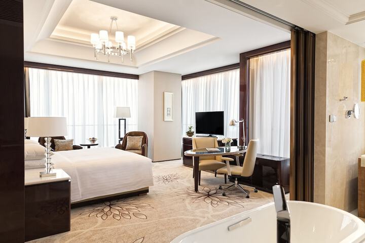 Room 22 of 62