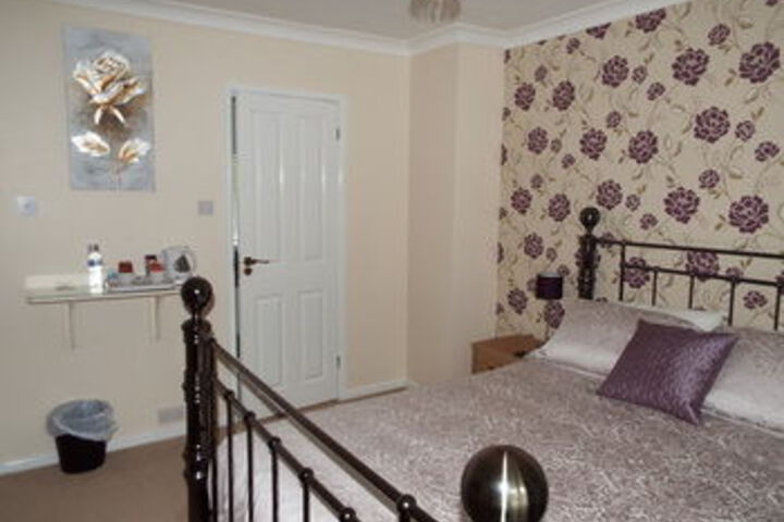 Room 17 of 49
