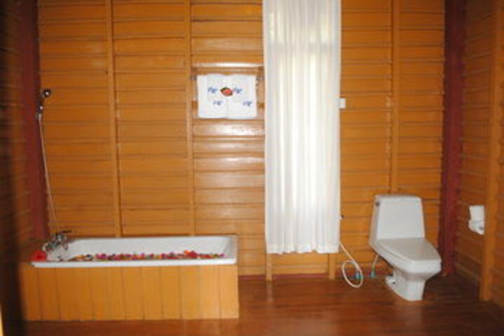 Room 4 of 60
