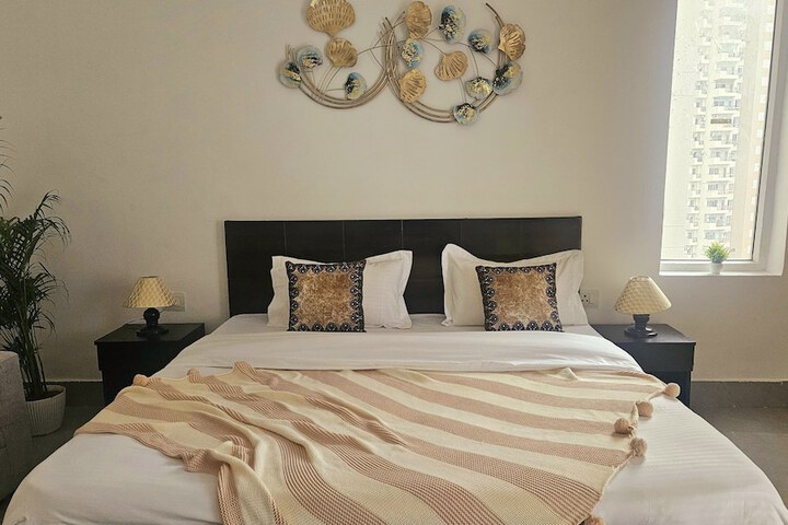 Room 10 of 51