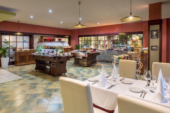 Dining 50 of 71