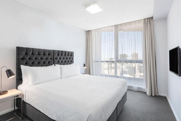 Room 13 of 35