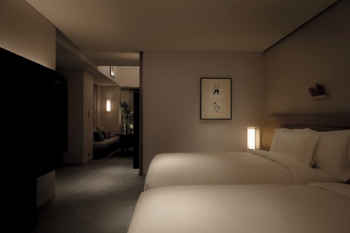 Room 25 of 86