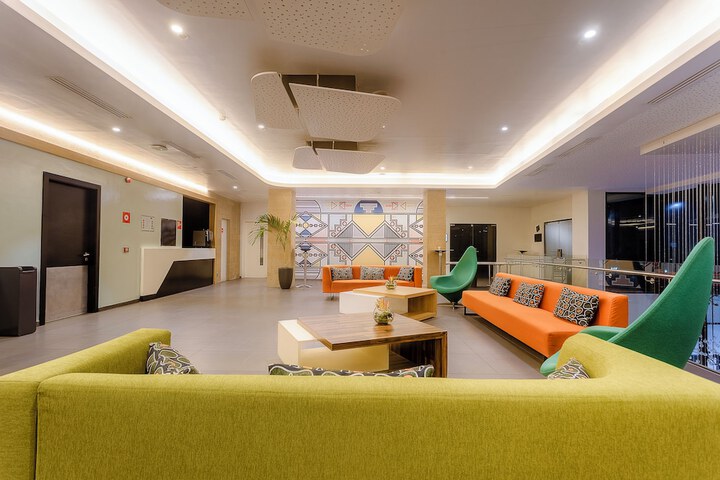 Hotel Interior 6 of 43