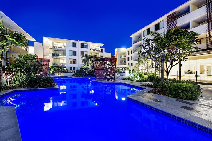 Pool 106 of 108