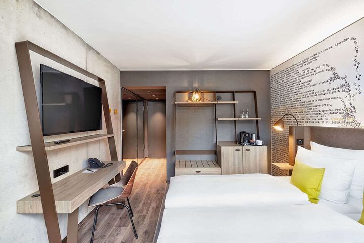 Room 14 of 55