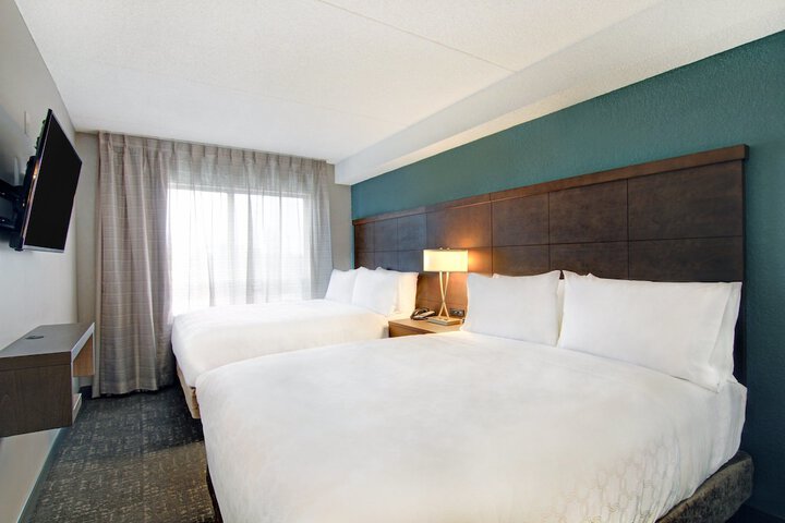 Suite Queen Bed 2 Bedrooms (2 of 26)