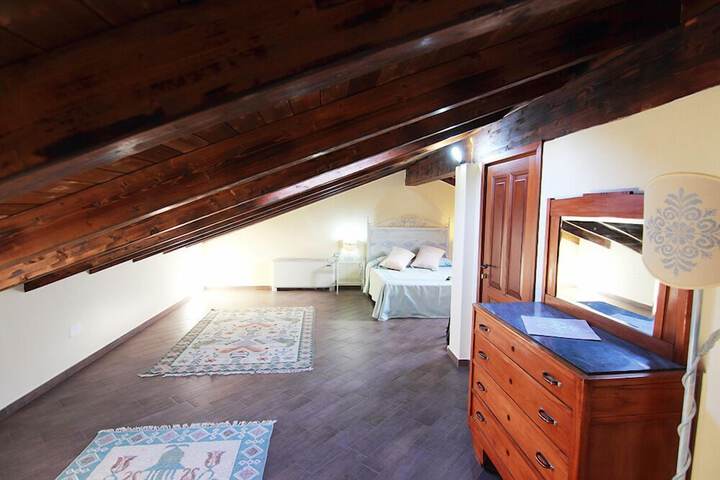 Room 2 of 45