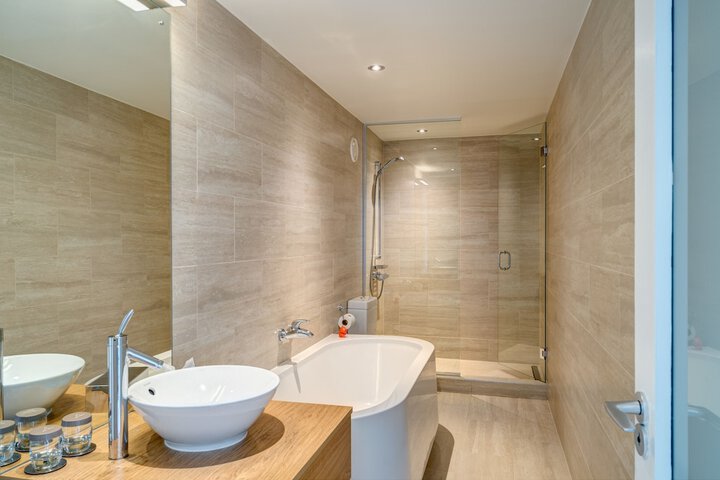 Room 43 of 78