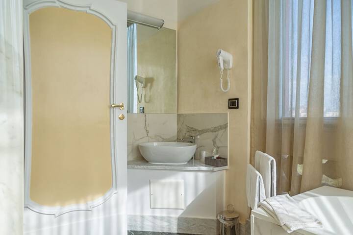 Clean Restrooms