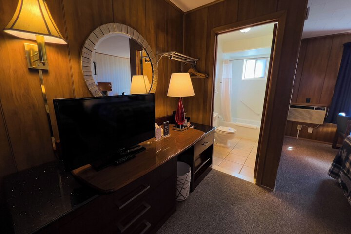 Room 21 of 54