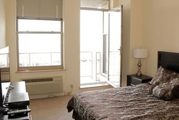 Room 7 of 17