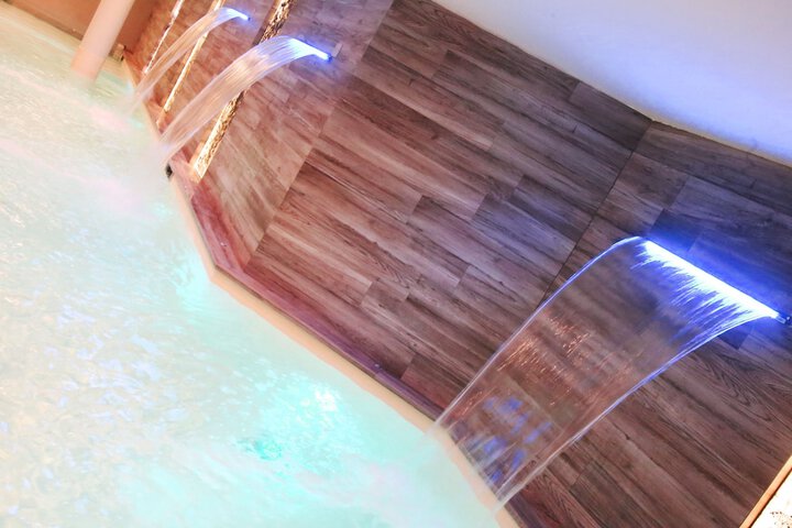 Pool 137 of 208