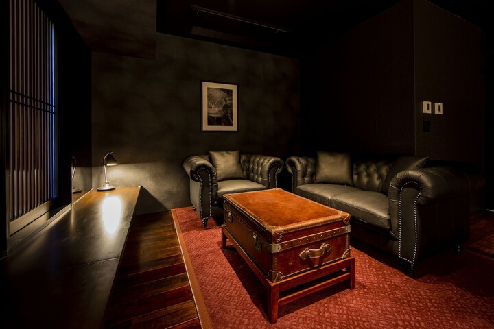 Room 19 of 36