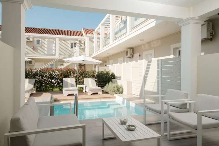Terrace/Patio 66 of 98