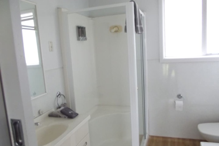 Room 15 of 40