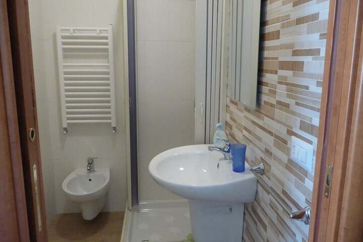 Room 20 of 37