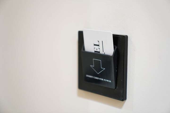 Room 152 of 249