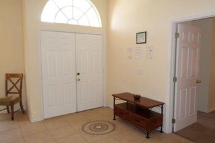 Room 12 of 19