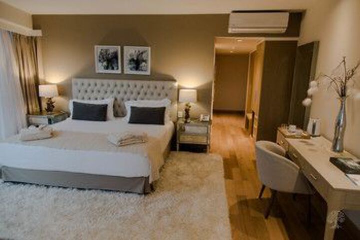 Room 27 of 57