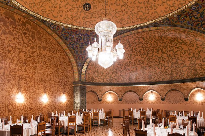 Ballroom/Hall 127 of 142