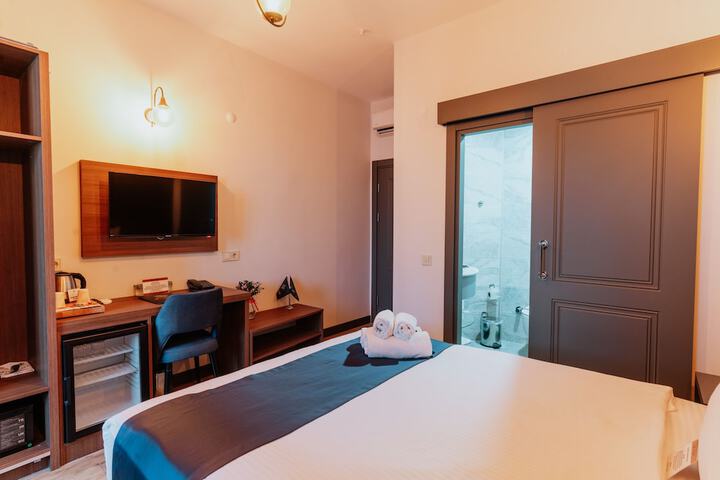 Room 13 of 62