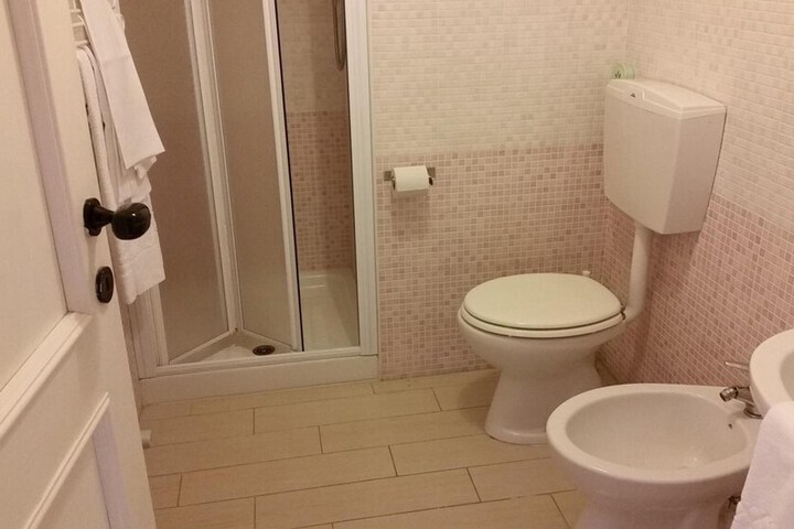 Room 36 of 53