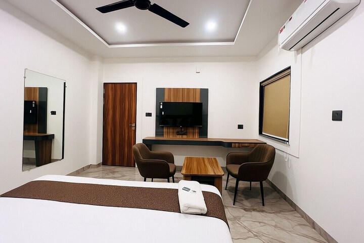 Room 70 of 92