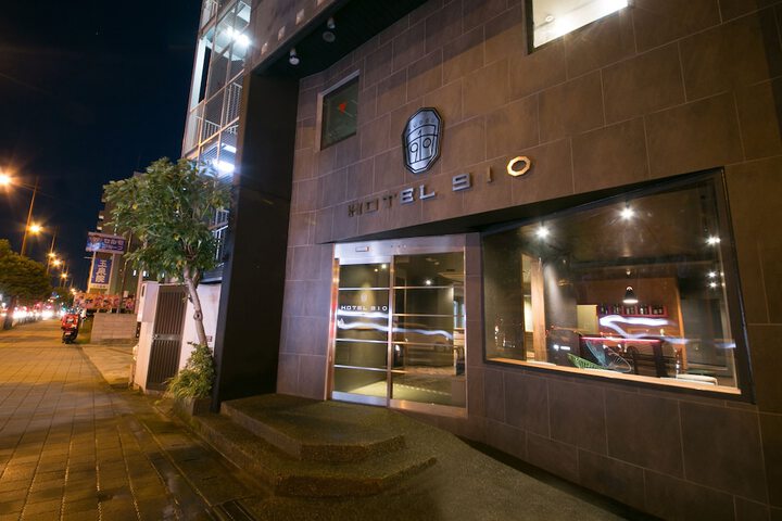 Exterior of Business Hotel 910