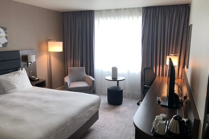 Room 10 of 87