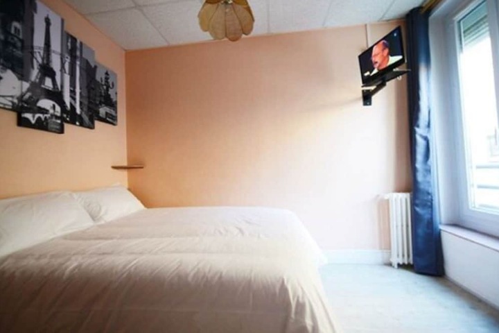 Room 6 of 20