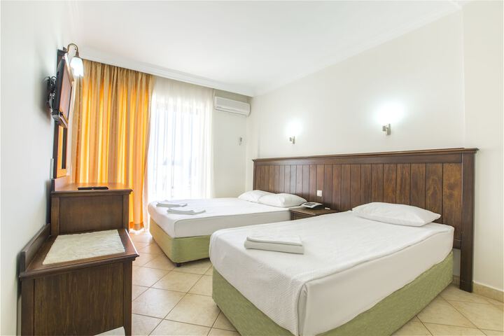 Room 5 of 39