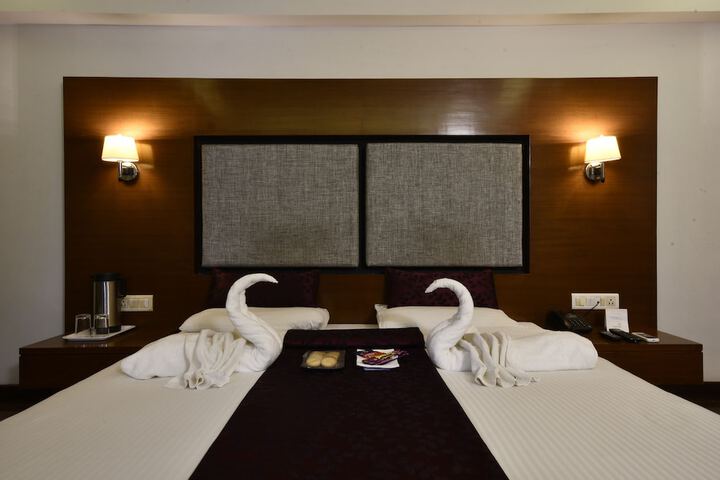 Room 10 of 37