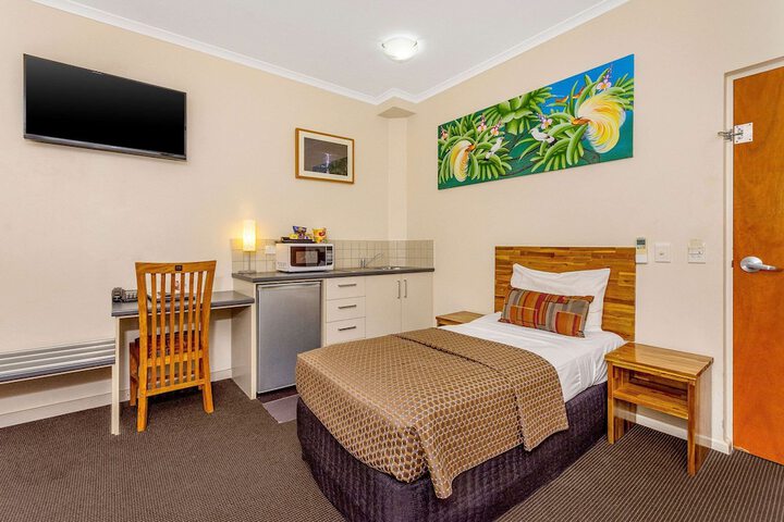 Room 20 of 34