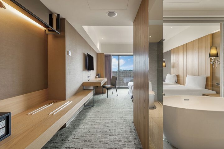 Room 41 of 108