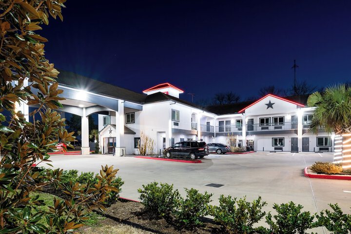Hotel 55 of 76