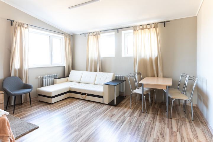 Room 14 of 28