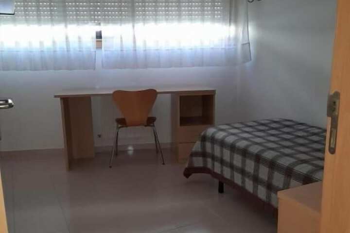 Room 16 of 34