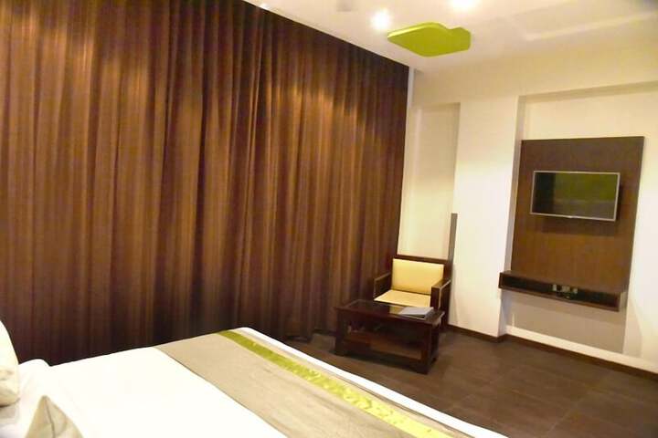 Room 15 of 39