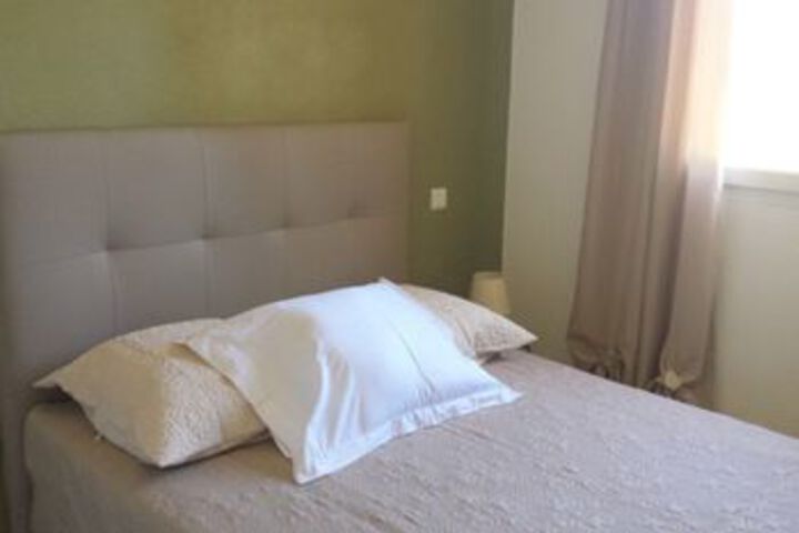 Room 7 of 17