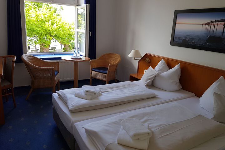 Room 4 of 22