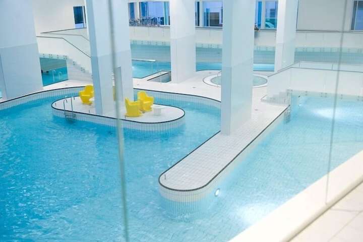 Pool 16 of 34